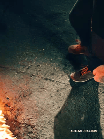 A Devil in Munich City (Poem)